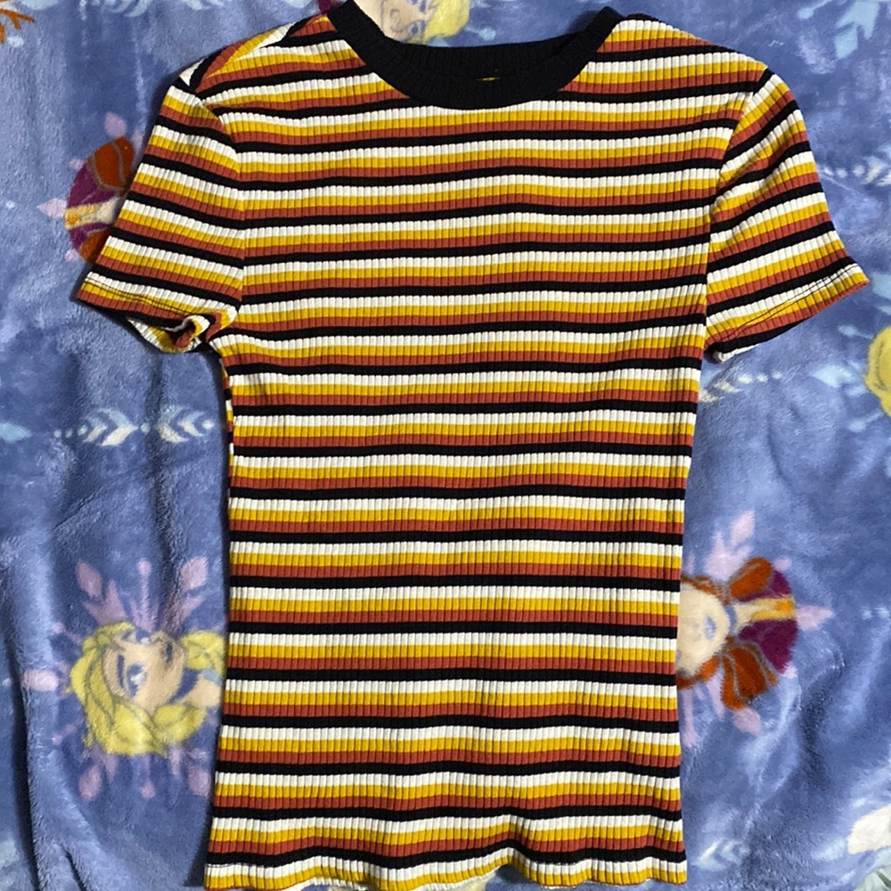 super fun fall t shirt! size small